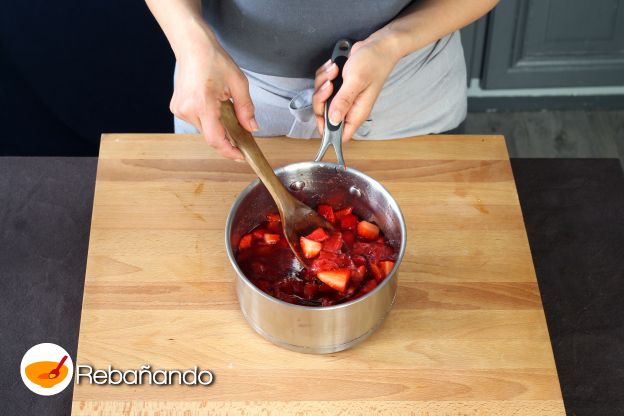 Preparación de la mermelada de fresas