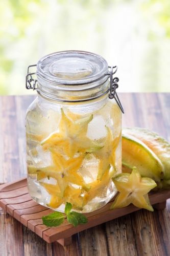 agua détox de carambola