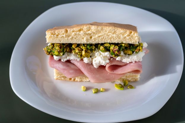 Bocadillo de mortadella