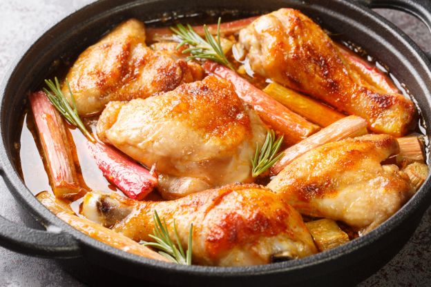 Pollo con ruibarbo