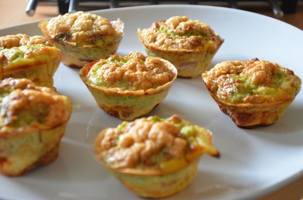 pasteles de queso rellenos de brócoli
