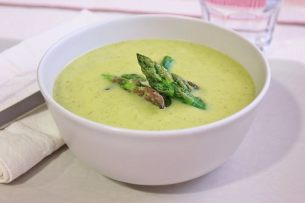 crema de patata con espárragos trigueros