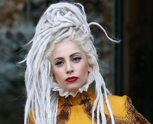 LADY GAGA