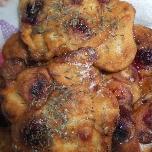 Buñuelos de cereza y tomillo