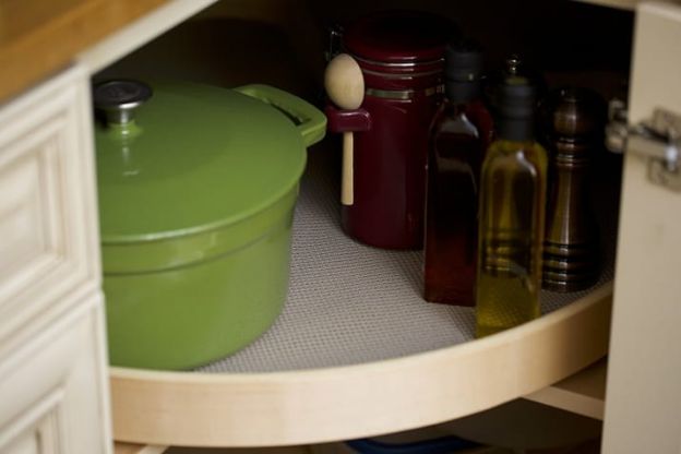 PROTEGER LAS ESTANTERÍAS