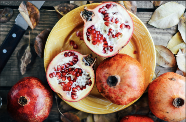 Sacar las semillas de la granada