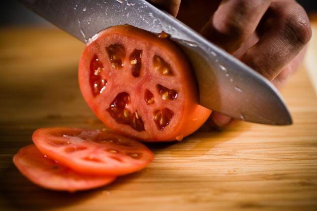 Por qué no debes refrigerar los tomates