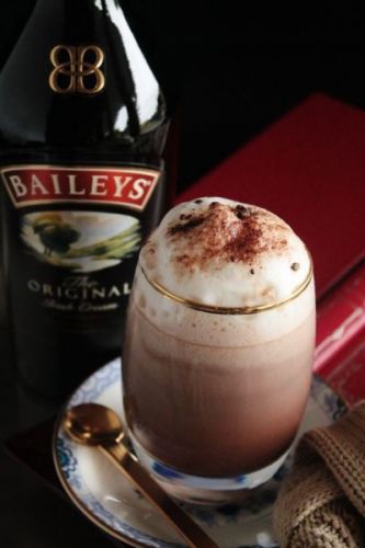 Chocolate con Baileys