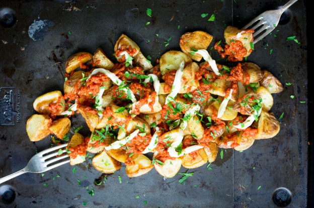 PAPAS BRAVAS