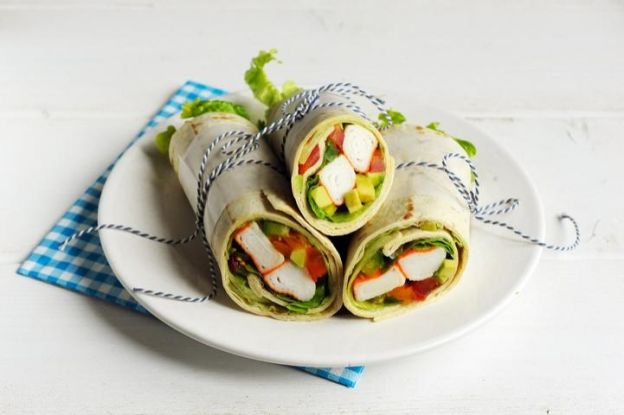 Wrap de kani kama o palitos de pescado