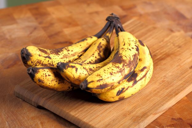 Beneficios de comer plátanos MUY maduros