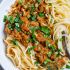 Espagueti a la boloñesa: cambia la carne por lentejas