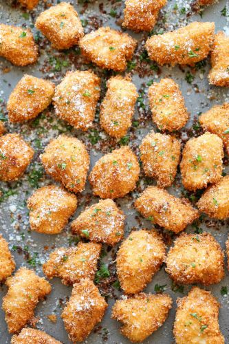 Nuggets de pollo y queso parmesano