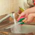 ¿Sabías que la mayoría de las personas no utilizan el detergente para platos correctamente?
