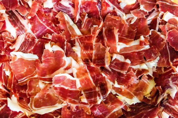 Los beneficios del jamón serrano