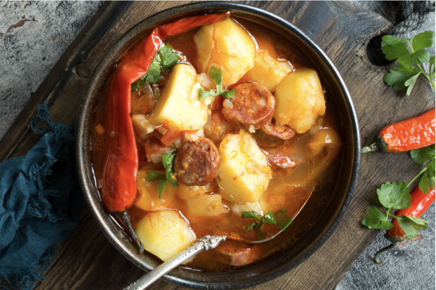 Guiso de patatas con chorizo