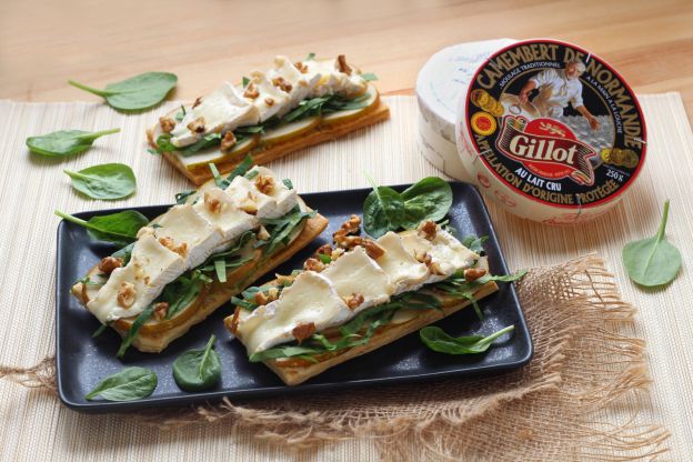 Camembert , peras y espinacas