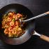 Wok de verduras y gambas