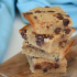 Blondies de banana con chips de chocolate