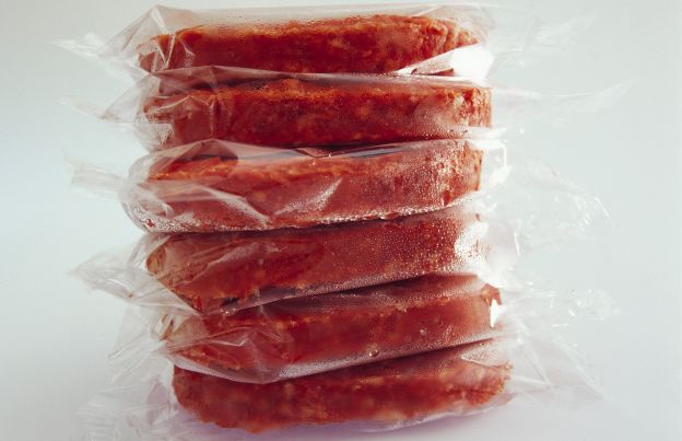 1. No compres hamburguesas precocinadas