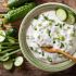 Prepara una salsa de yogur