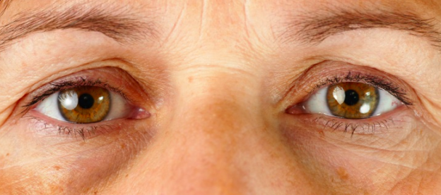 EL SECRETO DE UNA MIRADA DE ESCÁNDALO 