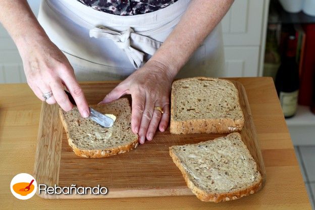 1. Preparamos el pan