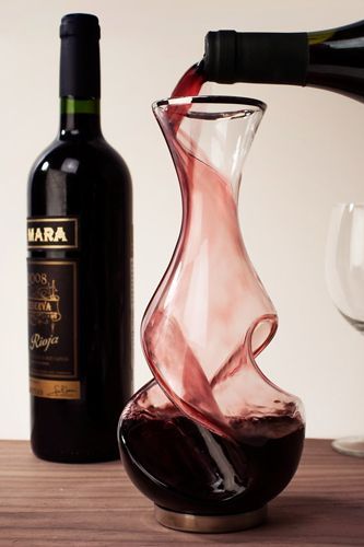 Abre la botella minutos antes de degustar el vino