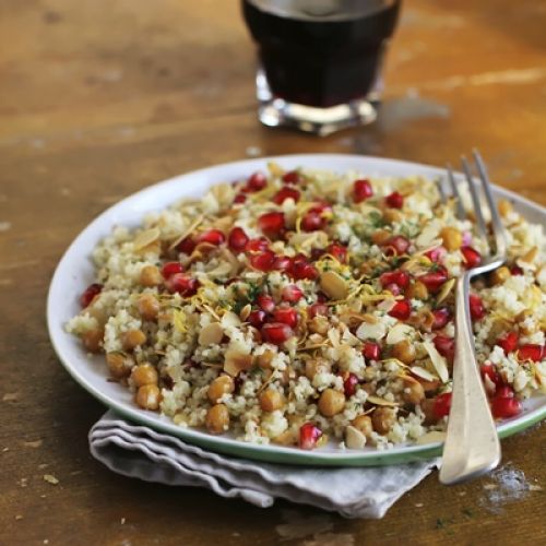 Un plato único de legumbres para la comida