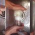 Una forma fácil de pelar huevos en un segundo