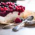 Cheesecake sin cocción con frutos rojos