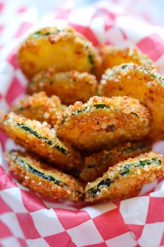 Chips de zucchini y parmesano