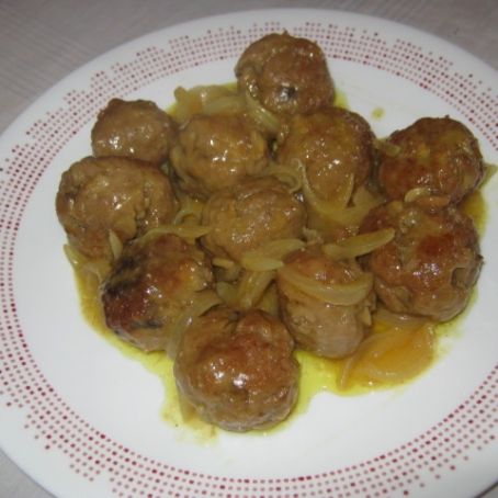 Albondigas con champiñones al curry