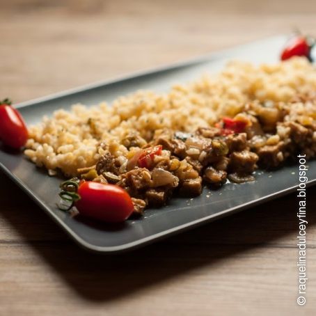 Verduritas de temporada con seitan y bulgur