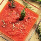 Pinchos de pez espada con salsa de tomates asáos - Paso 1