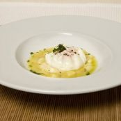 Bacalao al Pil Pil con Huevo Escalfado
