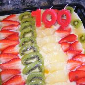 Tarta de hojaldre con frutas y crema