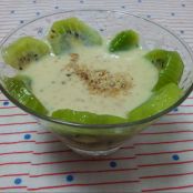 Kiwi con salsa de yogurth y vainilla (Thermomix)