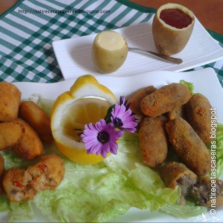 Croquetas de morcilla y patata, y croquetas de gambas, anchoas y pimiento del piquillo