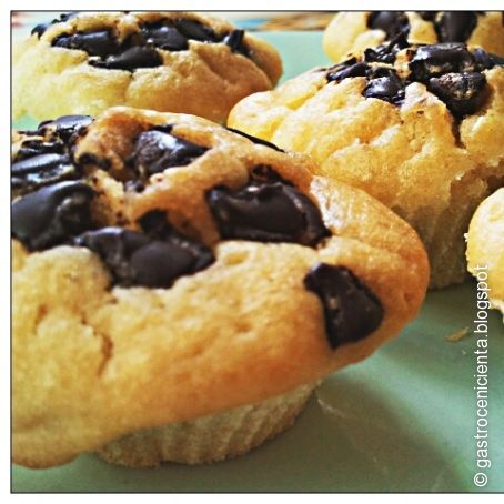 Magdalenas veganas con pepitas de chocolate