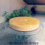 Tarta de piña con cobertura