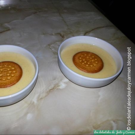 Natillas caseras con galleta