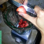 Batido natural de fresas con yogur - Paso 2