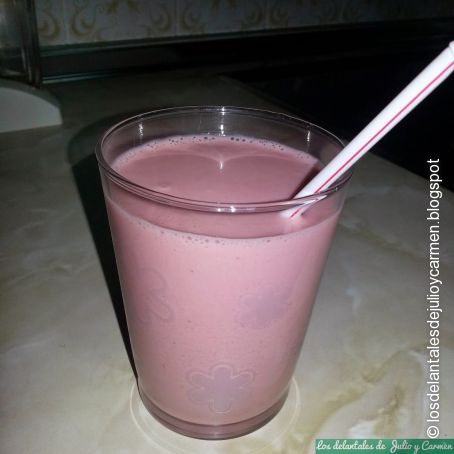Batido natural de fresas con yogur