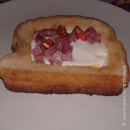 Picatoste de Huevo con Jamón