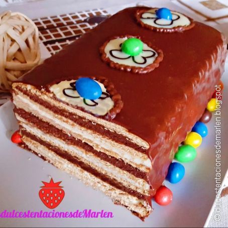 Tarta de galletas y dos chocolates