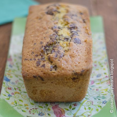 Bizcocho de naranja con chocolate