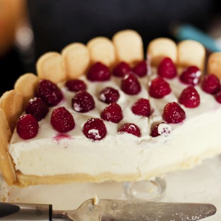 Charlotte estilo cheesecake con frambuesas