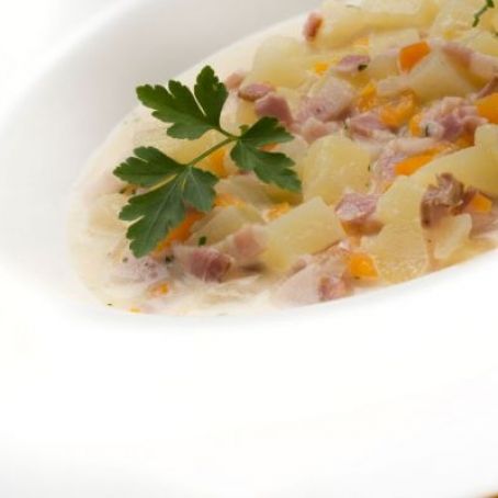 Sopa de patata con bacon