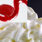 Crema Chantilly y coulis de frutas